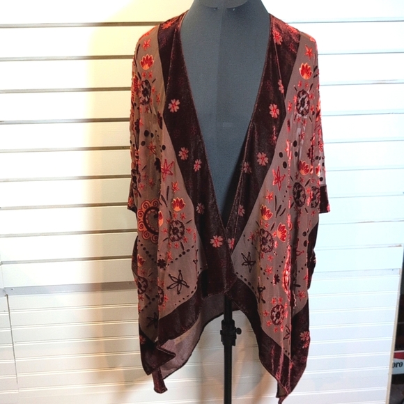 Urban Outfitters Cyra Velvet Ruana Brown Burnout Velvet Kimono O/S EUC - Picture 2 of 8